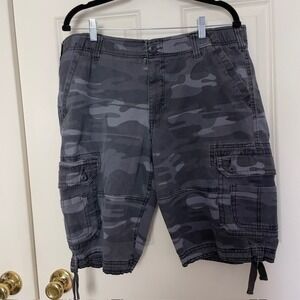 Urban Pipeline Men's Cargo Shorts Khaki Camoflagei Flat Front Size 38